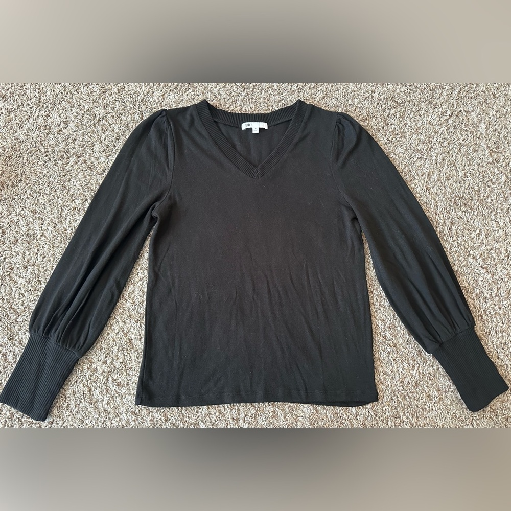 DR2, Nordstrom Off The Rack, Black V-Neck Sweater, Never Worn (Tags Removed)